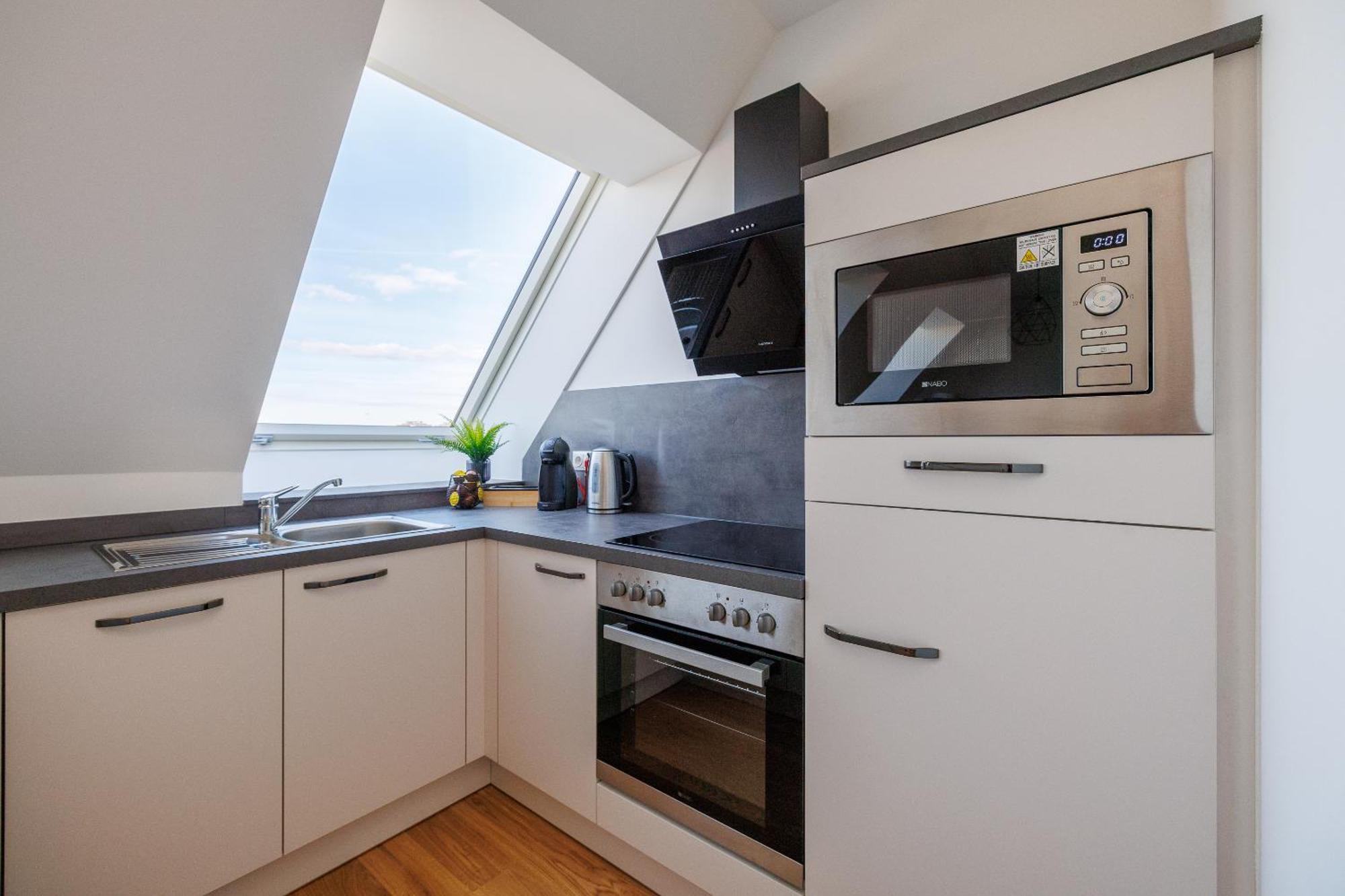 Symphony Apartments 38 - Modern Loft With Terrace And Grill In Central Location Vienna Esterno foto