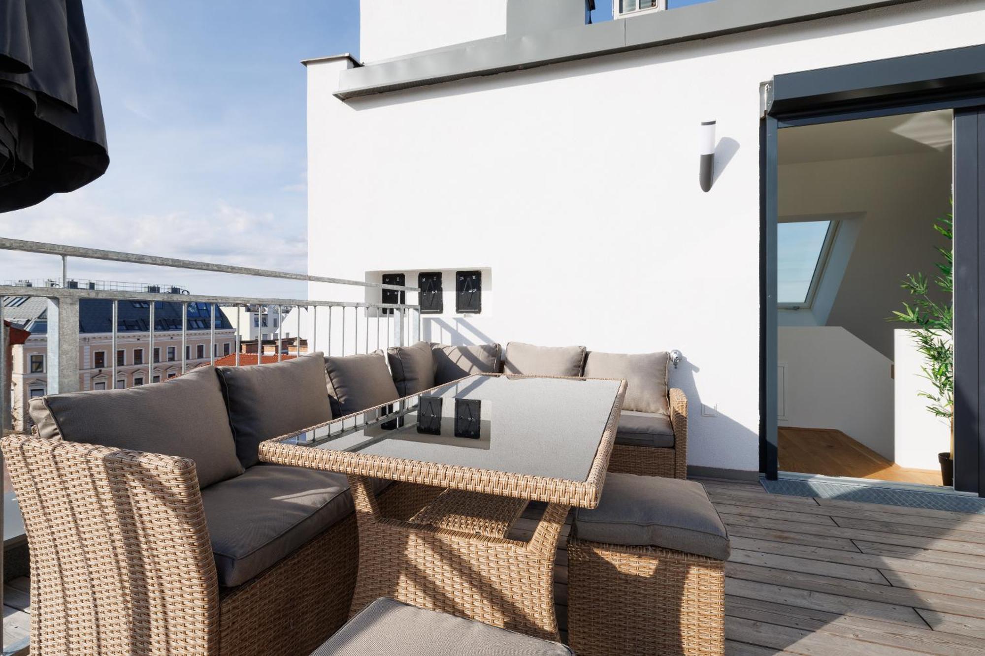 Symphony Apartments 38 - Modern Loft With Terrace And Grill In Central Location Vienna Esterno foto