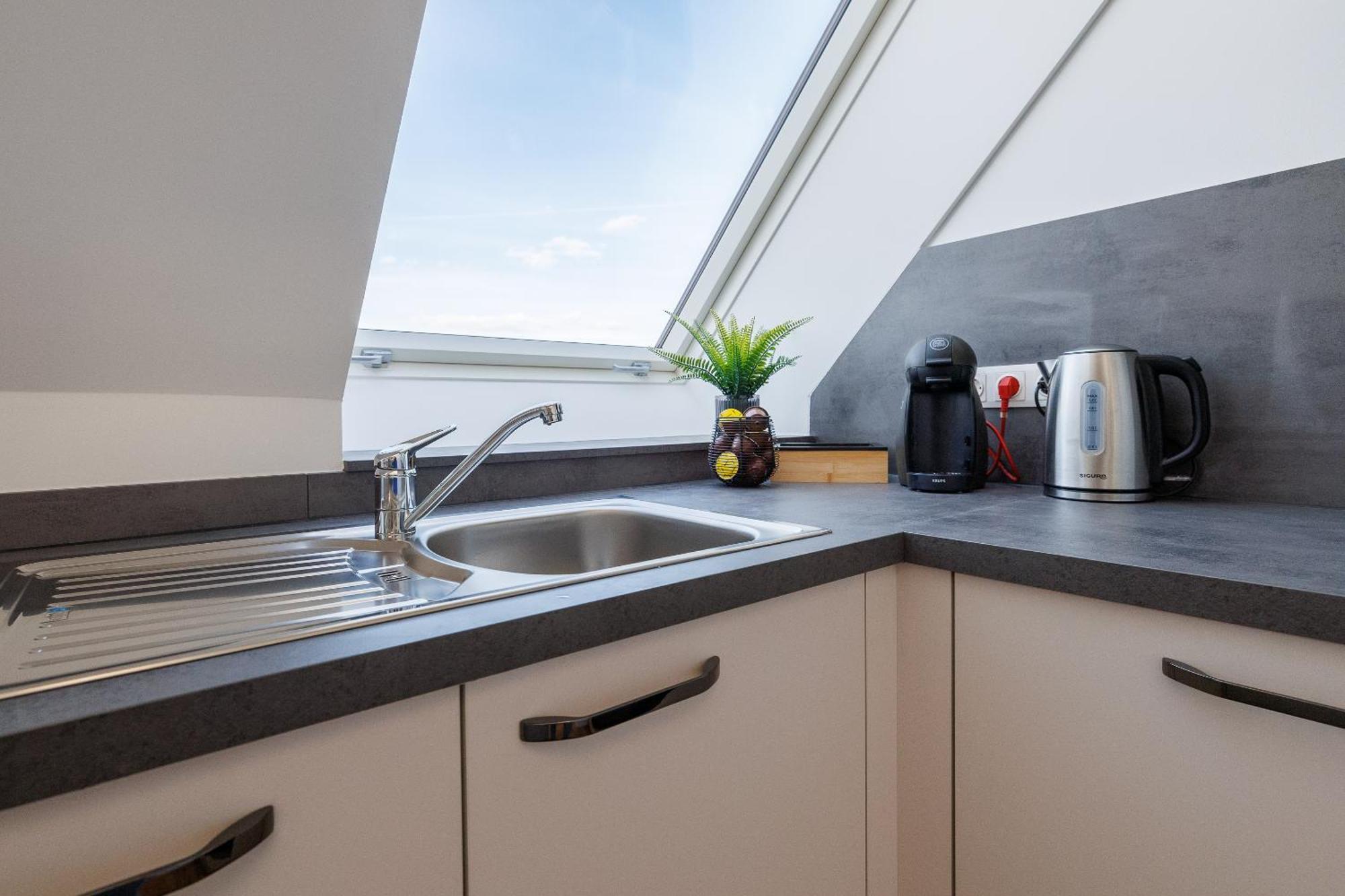 Symphony Apartments 38 - Modern Loft With Terrace And Grill In Central Location Vienna Esterno foto