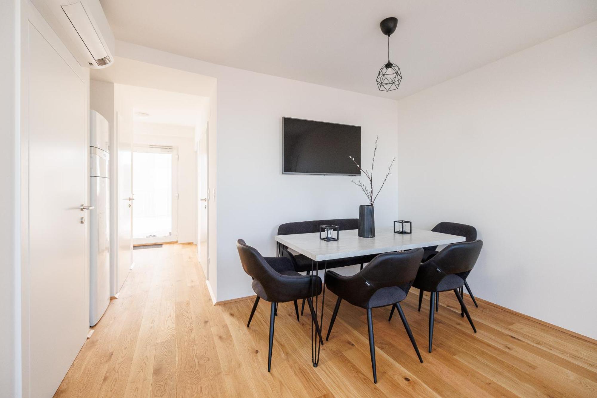 Symphony Apartments 38 - Modern Loft With Terrace And Grill In Central Location Vienna Esterno foto