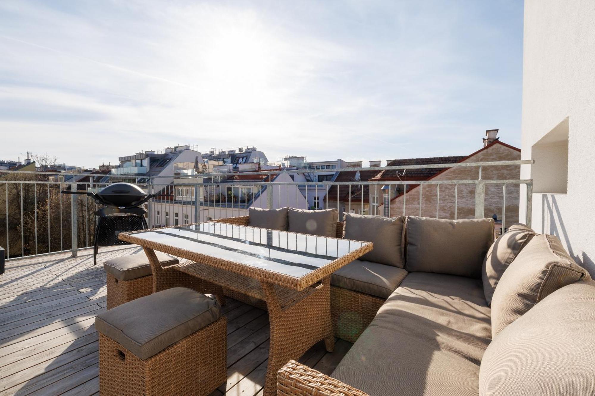 Symphony Apartments 38 - Modern Loft With Terrace And Grill In Central Location Vienna Esterno foto